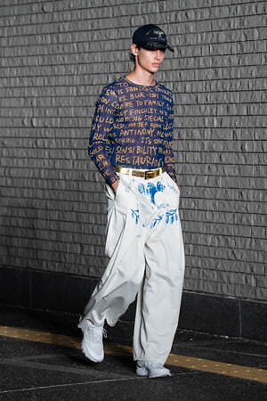 シンヤコヅカ 2024年春夏コレクション、月夜の散歩道｜写真10