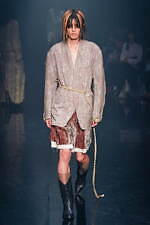 ヘオース 2024年春夏コレクション - 虚無感の果てに見える光｜写真3