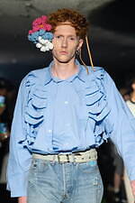 セヴシグ 2024年春夏コレクション - 障壁の先に見える一縷の光｜写真2