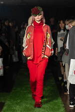 セヴシグ 2024年春夏コレクション - 障壁の先に見える一縷の光｜写真6