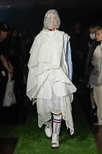 セヴシグ 2024年春夏コレクション - 障壁の先に見える一縷の光｜写真42