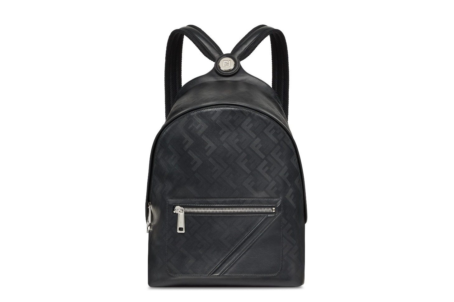 フェンディ新作メンズバックパック「フェンディ キヨード」“釘”モチーフを軸に回転するストラップ