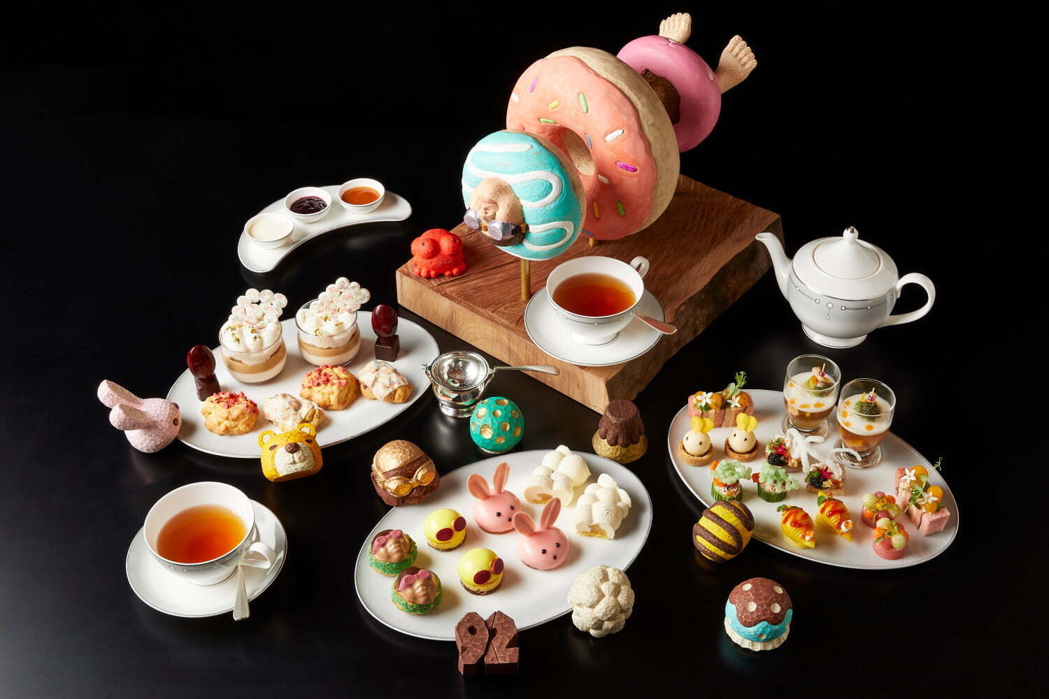 ザ・リッツ・カールトン東京“芸術と楽しむ”秋アフタヌーンティー、現代アート作家・野原邦彦とコラボ