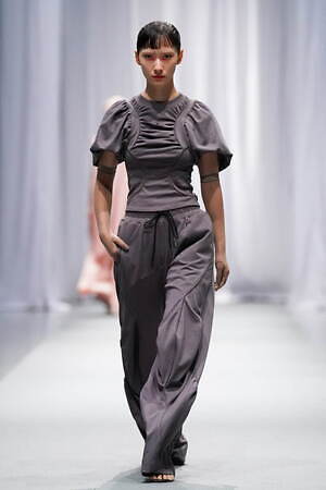 セイヴソン 2024年春夏コレクション - オフィスワーカーの秘密｜写真14