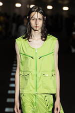 シュープ 2024年春夏コレクション - ミニマルな佇まいの“東京”から｜写真13