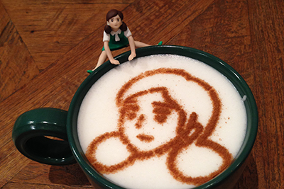 「コップのフチ子」