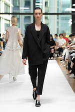 サポートサーフェス 2024年春夏コレクション - 軽やかに、大胆に｜写真15