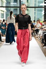 サポートサーフェス 2024年春夏コレクション - 軽やかに、大胆に｜写真37