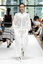 サポートサーフェス 2024年春夏コレクション - 軽やかに、大胆に｜写真54