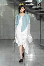 ヨウヘイ オオノ 2024年春夏コレクション - 過去と向き合い、夢を築く｜写真20