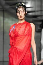 ヨウヘイ オオノ 2024年春夏コレクション - 過去と向き合い、夢を築く｜写真22