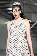 ヨウヘイ オオノ 2024年春夏コレクション - 過去と向き合い、夢を築く｜写真24