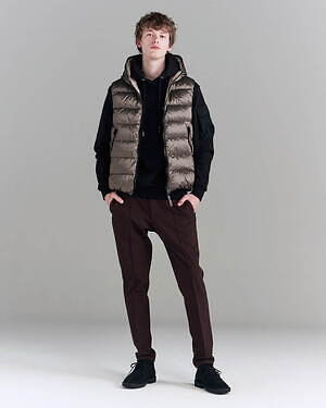 デュベティカ(DUVETICA) 2023-24年秋冬メンズコレクション  - 写真2