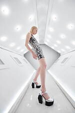 ユナイテッド ヌード(UNITED NUDE) ステージ｜写真10