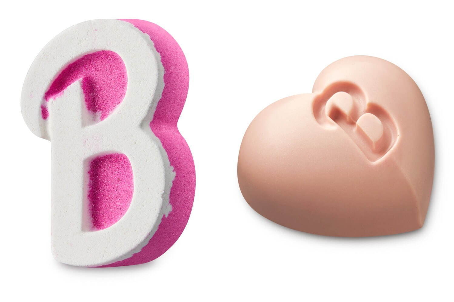 ラッシュ×「バービー」“ピンク”のバスグッズ、ラメ入りバスボム＆ヒール型ソープなど