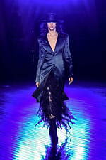 リンシュウ 2024年春夏コレクション - 苦くて甘い恋心｜写真11