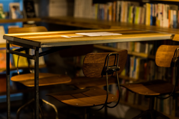 「森の図書室」渋谷で深夜まで営業 - 飲食も可能な“本と人がつながる場所”｜写真6