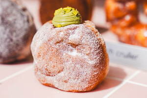 「アイム ドーナツ」表参道に新店、“生ドーナツ”限定フレーバーや元祖生フレンチクルーラー｜写真3