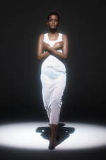 ドレスドアンドレスド“マラルメの詩”刺繍のシアードレス＆ハンマーサテンパンツ - 渋谷で期間限定ストア｜写真6