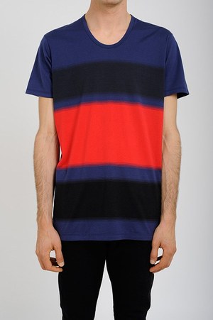 ラッド ミュージシャン、画家マーク・ロスコ作品モチーフのTシャツ発売｜写真1