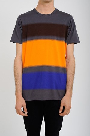 ラッド ミュージシャン、画家マーク・ロスコ作品モチーフのTシャツ発売｜写真6