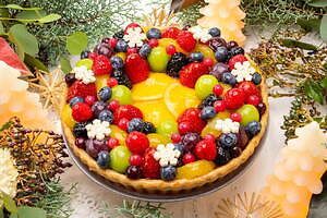 いちごタルトのクリスマスツリー ミニチュアスイーツの通販 by