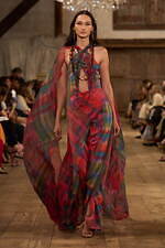 ラルフ ローレン 2024年春コレクション	- “新しいロマンス”に思いを馳せて｜写真40