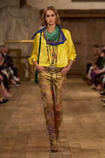 ラルフ ローレン 2024年春コレクション	- “新しいロマンス”に思いを馳せて｜写真42