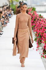 写真32/64｜マイケル・コース コレクション(Michael Kors