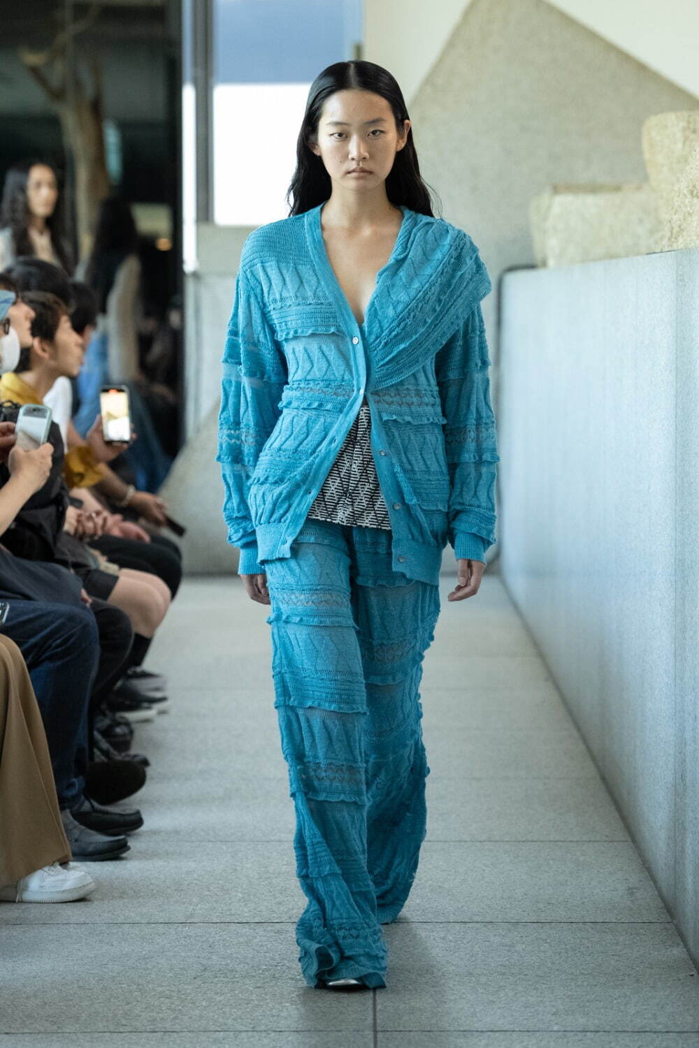 ラム・シェ(RUMCHE) 2024年春夏ウィメンズコレクション シルエット - 写真15