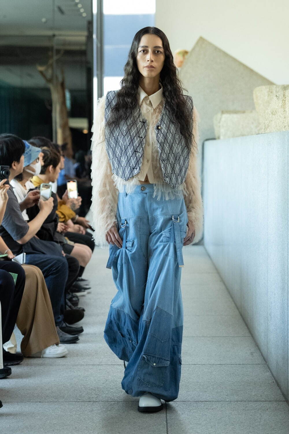 ラム・シェ(RUMCHE) 2024年春夏ウィメンズコレクション シルエット - 写真16