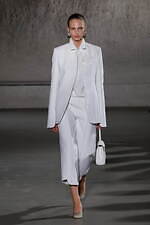 トリー バーチ 2024年春夏コレクション	- “エフォートレス”な生活を目指して｜写真13