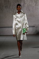 トリー バーチ 2024年春夏コレクション	- “エフォートレス”な生活を目指して｜写真18