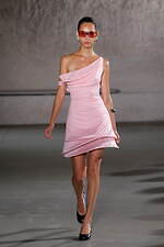 トリー バーチ 2024年春夏コレクション	- “エフォートレス”な生活を目指して｜写真34