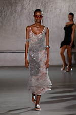 トリー バーチ 2024年春夏コレクション	- “エフォートレス”な生活を目指して｜写真35