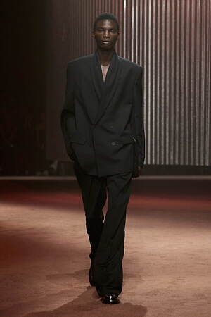 コス(COS) 2023-24年秋冬ウィメンズ&メンズコレクション  - 写真42