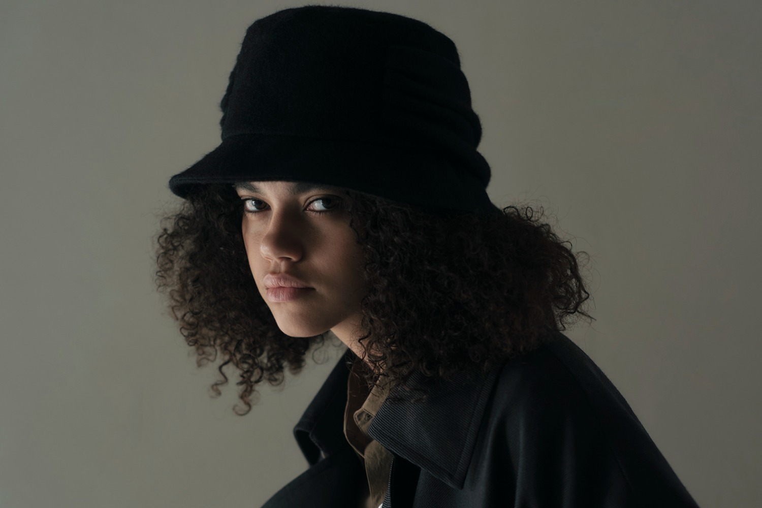 クール 2023-24年秋冬 ウィメンズ&メンズ コレクション