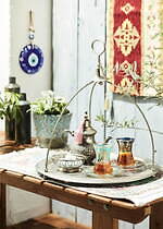 「トルコフェア 2023」チャイやバクラヴァなどトルコグルメ＆伝統雑貨が阪急うめだ本店に｜写真2