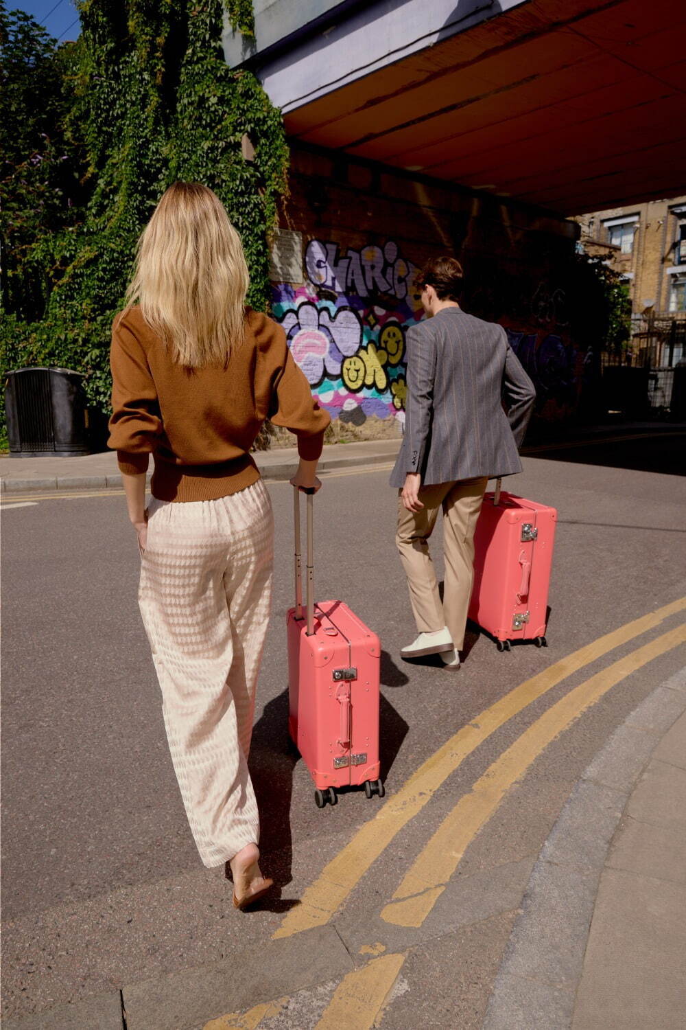 グローブ・トロッター“ポップなカラー”のスーツケース、グリーンやパステルブルーなど3色展開｜写真40