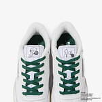 リーボック×ピーナッツ新作コレクション、“テニスを楽しむスヌーピー”を配したスニーカー＆Tシャツ｜写真2