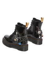 マーク ジェイコブスとドクターマーチンのコラボブーツ、ハートや鍵のチャーム＆チェーン｜写真6