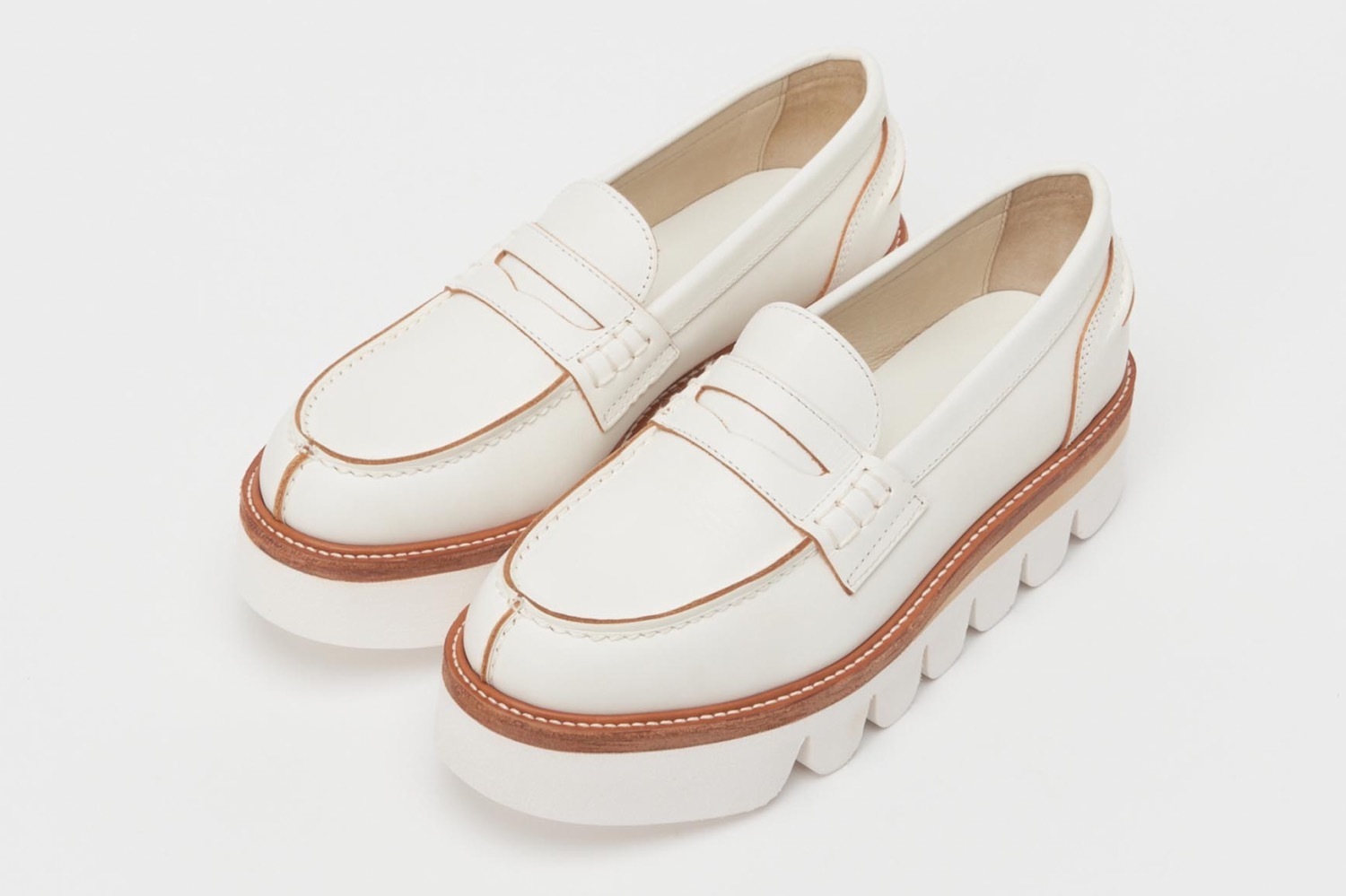 エンダースキーマ“リペア”を軸とする店舗が恵比寿に、リセール＆カスタムシューズなども展開