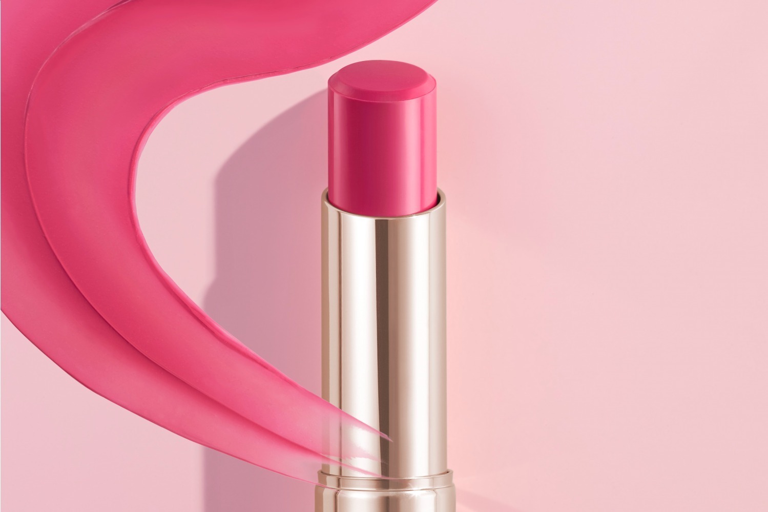 オペラ23年冬コスメ、“透けマット”な色づきが続くリップスティックに限定色「スパイシーピンク」