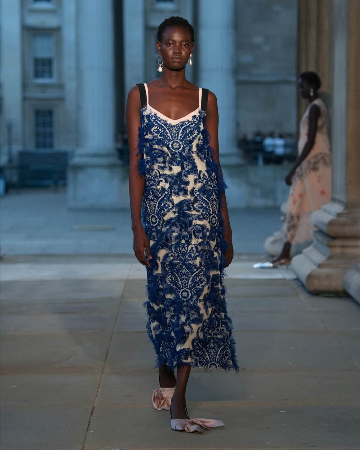 アーデム(ERDEM) 2024年春夏ウィメンズコレクション  - 写真11