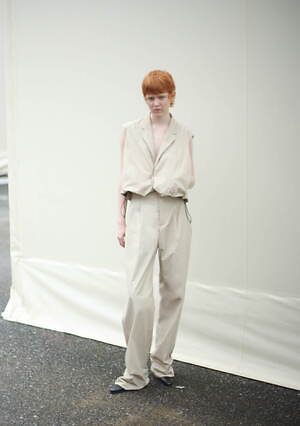 エヌティーエヌ(NTN) 2024年春夏ウィメンズ&メンズコレクション  - 写真1