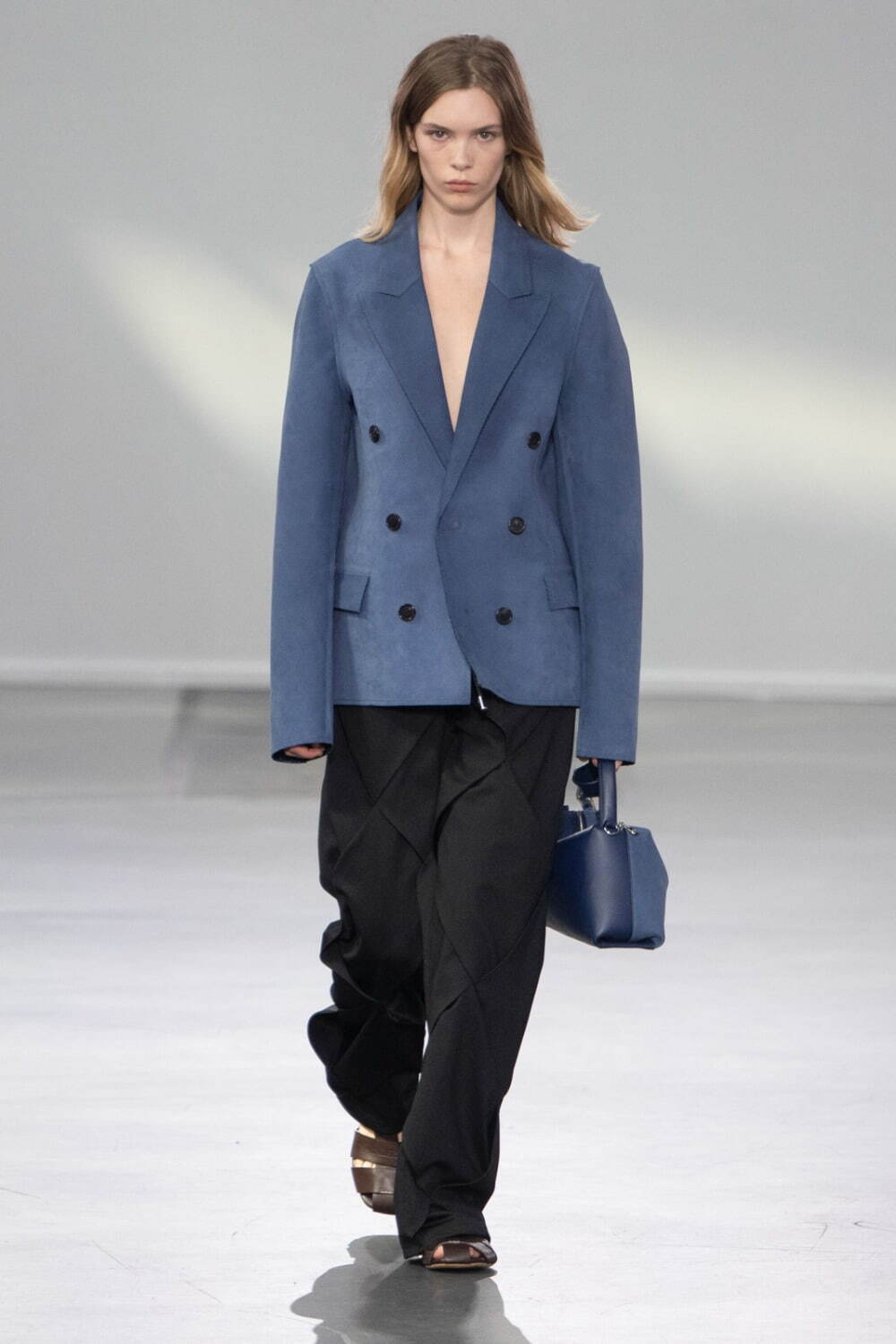 JW アンダーソン(JW Anderson) 2024年春夏ウィメンズ JW アンダーソン(JW Anderson) 2024年春夏ウィメンズ
