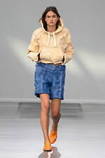 JW アンダーソン 24年春夏ウィメンズコレクション - おもちゃのような服｜写真3