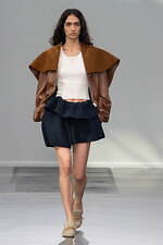 JW アンダーソン 24年春夏ウィメンズコレクション - おもちゃのような服｜写真26