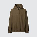 ユニクロ ユー 23年秋冬メンズ新作、立体フォルムの中綿アウター＆ダークトーンのフリースジャージー｜写真37