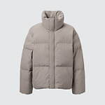 ユニクロ ユー 23年秋冬メンズ新作、立体フォルムの中綿アウター＆ダークトーンのフリースジャージー｜写真19